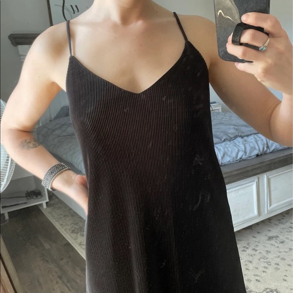 Ribbed Black Dress - Picture 4 of 5